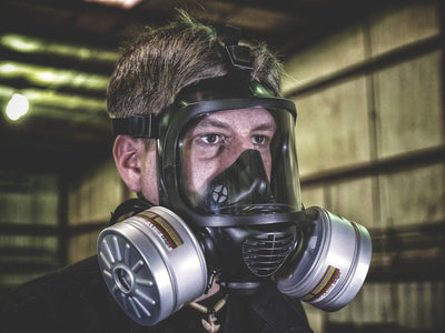 Man wearing the CM-6M tactical gas mask